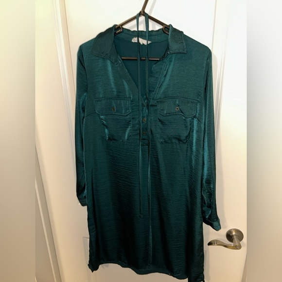 Lucky Brand Dresses & Skirts - Lucky Brand Emerald Shirt Dress